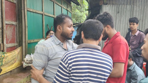‘তোর জন্য এসেছিলাম মা, তুই কেন লাশ হয়ে এলি’